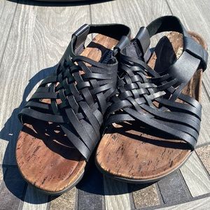 Merrell Woven Leather Sandals